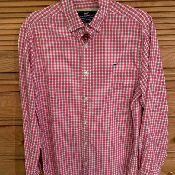 Vineyard Vines Red and White Casual Button Down Shirt - Picture 2 of 2